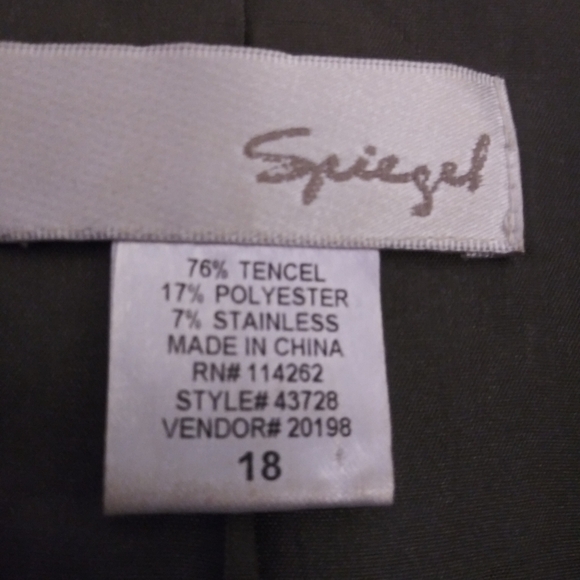 NWOT Spiegal Stylish Wide Collar Blazer- Size 18 - Picture 3 of 5